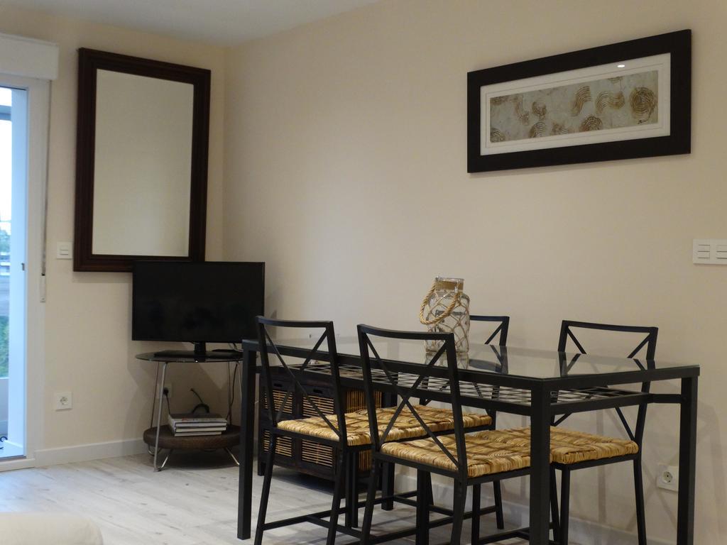 La Casa Del Marino Apartment Avilés Стая снимка